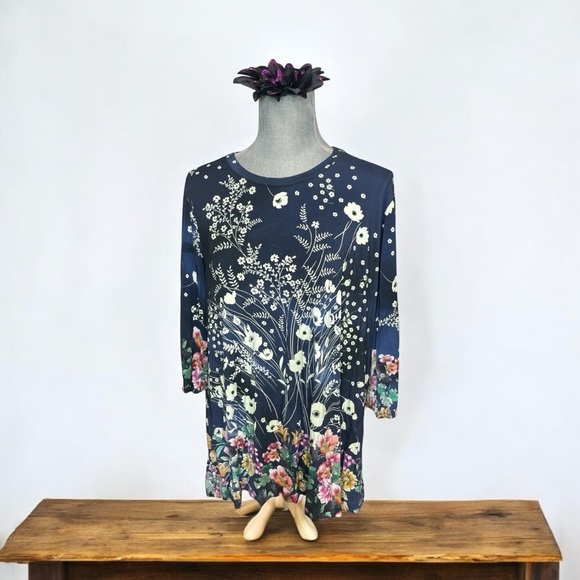 Johnny Was
The Janie Favorite Floral Puff Sleeve Top Size XL - Picture 4 of 14